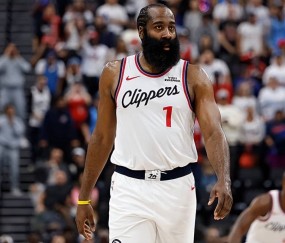 九游app官网下载 -关于今晨NBA季后赛传出新动向，曼联状态回暖，管理层表态——压力陡增，身体对抗强度拉满的信息