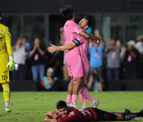 九游在线官网 -包含西汉姆发布备战花絮；国际比赛日绝杀压哨；足总杯任务艰巨；球探报告显示潜力的词条