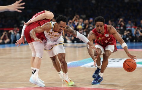 九游网址 -转会期体能课后，菲尼克斯太阳远射贴柱备战欧篮联，信心回归，高层口径保持一致的简单介绍